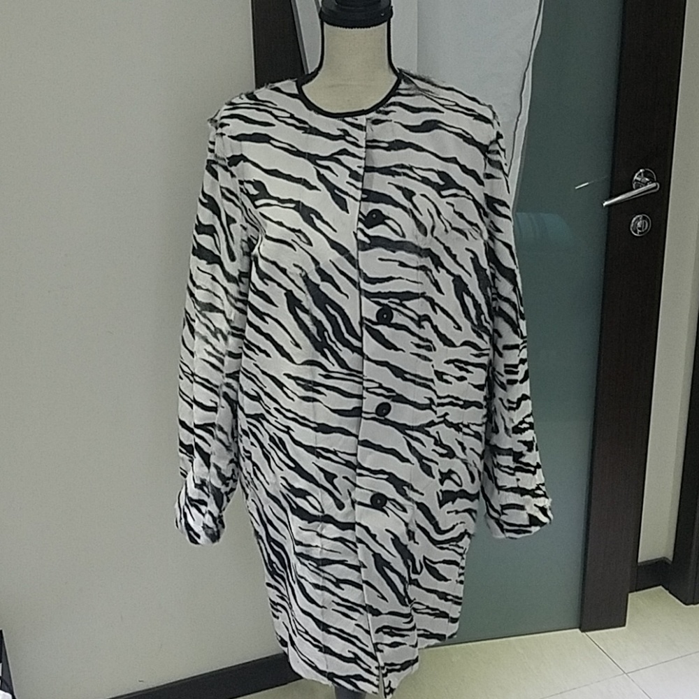 MaxMara light weight fur Coat